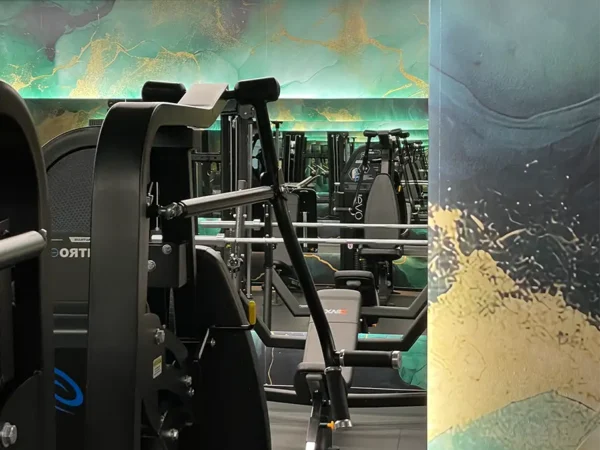 Innovatives Lichtdesign für Kraftwerk Fitness in Winterthur